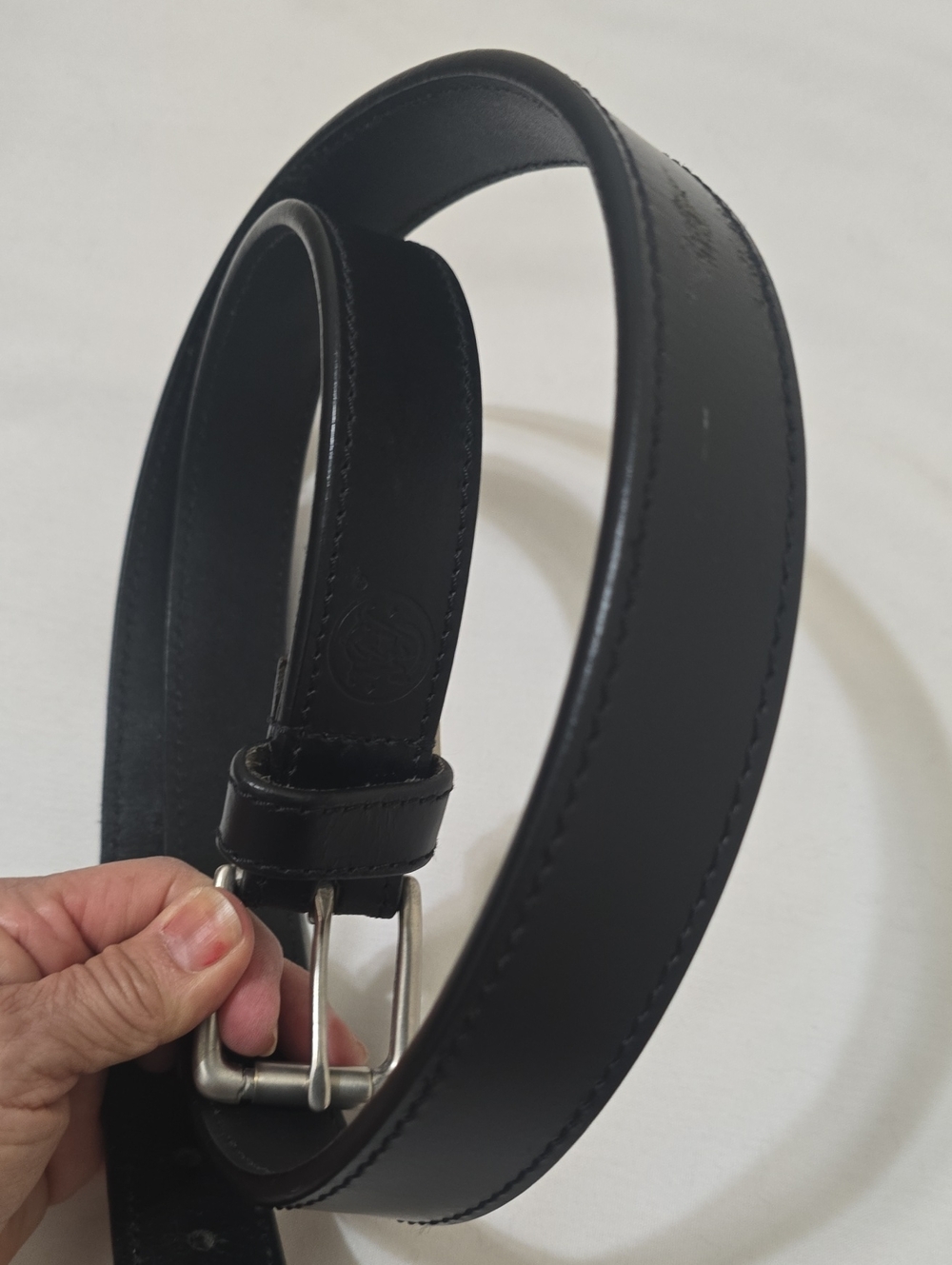 Smith And Wesson Men's Black Leather Belt with Polished Silver Buckle 42/44